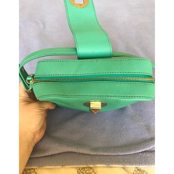 Kate Spade crossbody turnlock camera bag - Picture 9 of 12